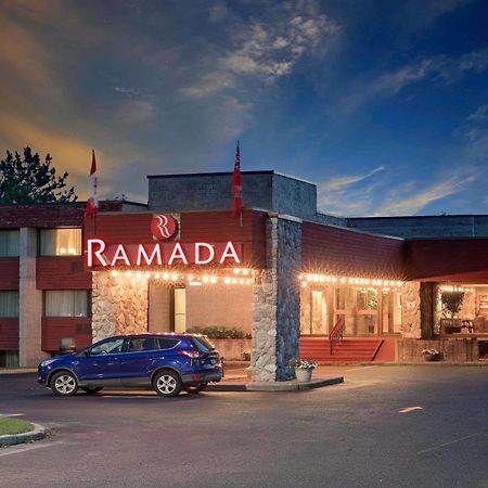 Ramada By Wyndham Pinewood Park Resort North Bay Buitenkant foto