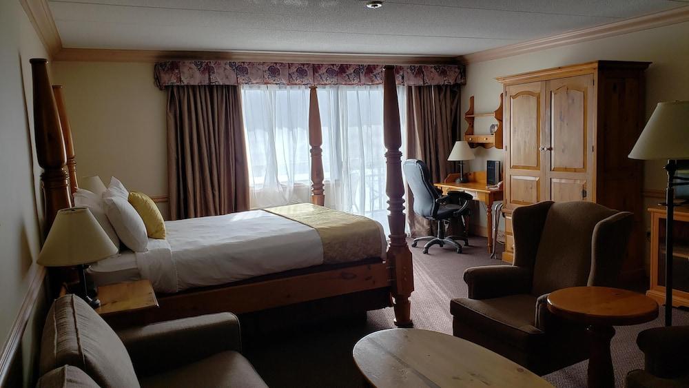 Ramada By Wyndham Pinewood Park Resort North Bay Buitenkant foto