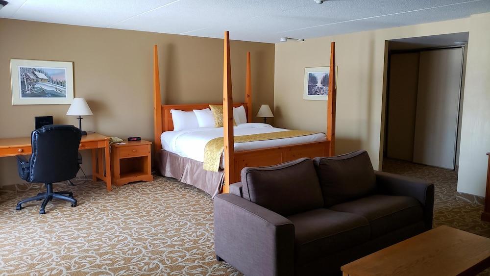 Ramada By Wyndham Pinewood Park Resort North Bay Buitenkant foto